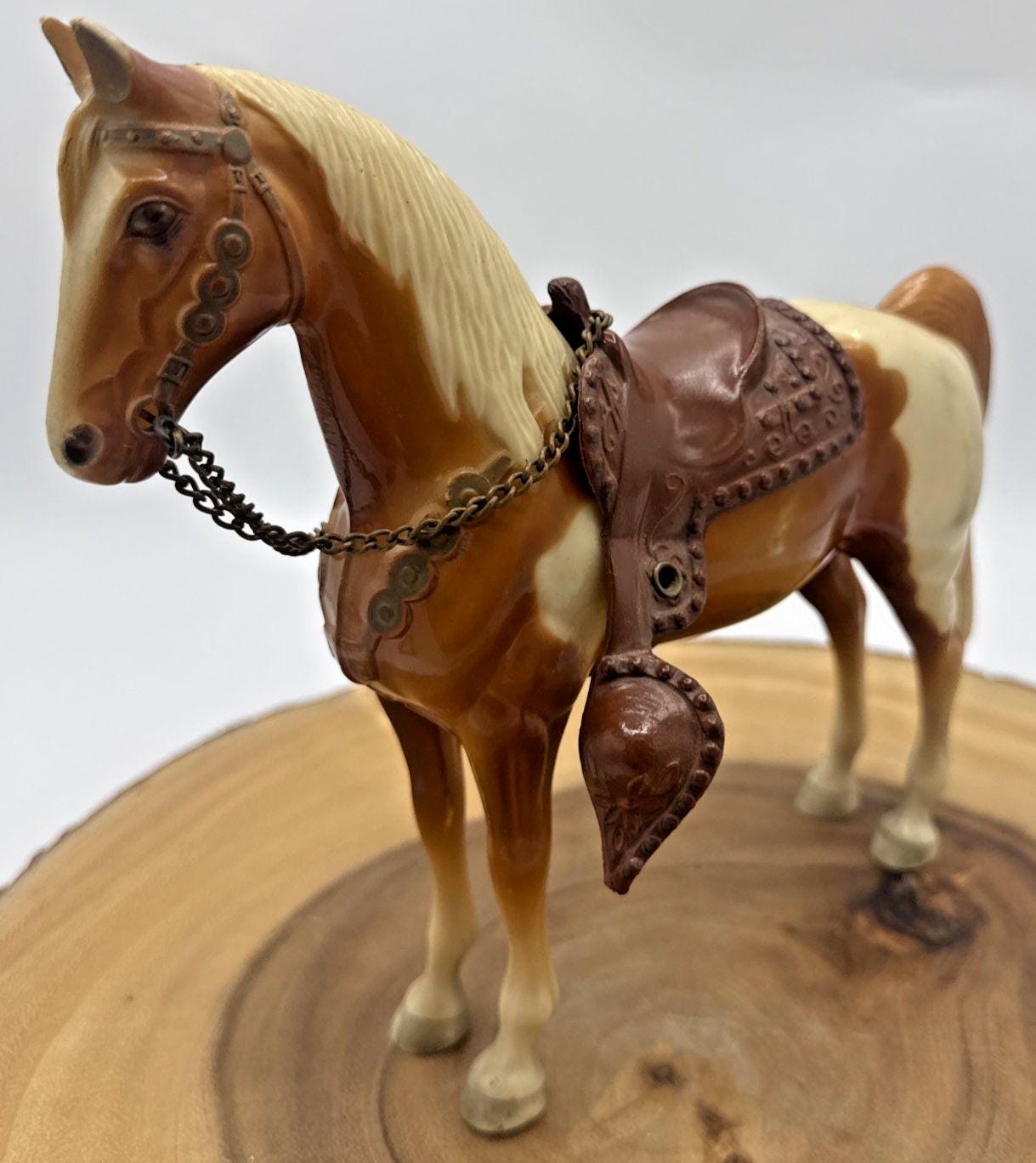 リアルな馬のフィギュア (BREYERの製品 ) リアルな馬のフィギュア (BREYERの製品 ) 【公式通販】