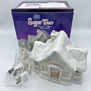 Precious Moments Enesco Sugar Town Doctor&#39;s Office Nightlight Christmas Village