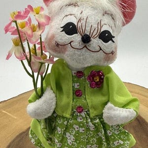Vintage Annalee Spring Girl Mouse White Doll Green Dress Flowers & Bows 7 image 7