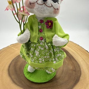 Vintage Annalee Spring Girl Mouse White Doll Green Dress Flowers & Bows 7 image 6
