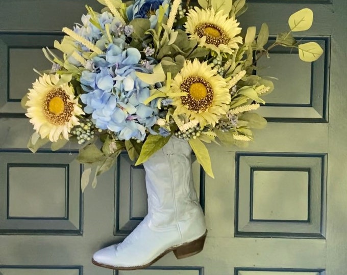 Cowboy Boot Wreath, Western Decor, Rodeo Wreath, Cowboy Decor