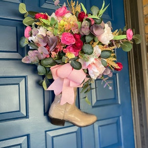 Pink Floral Cowboy Boot Wreath, Rodeo Cowboy Boot Wreath, Country Farmhouse Boot Wreath, Pink Floral Decor, Rodeo Western Boot Wreath