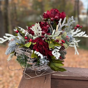 Christmas Sleigh Table Arrangement, Holiday Sleigh Centerpiece, Winter Sleigh Centerpiece, Tabletop Sleigh for Christmas, Sleigh Arrangement