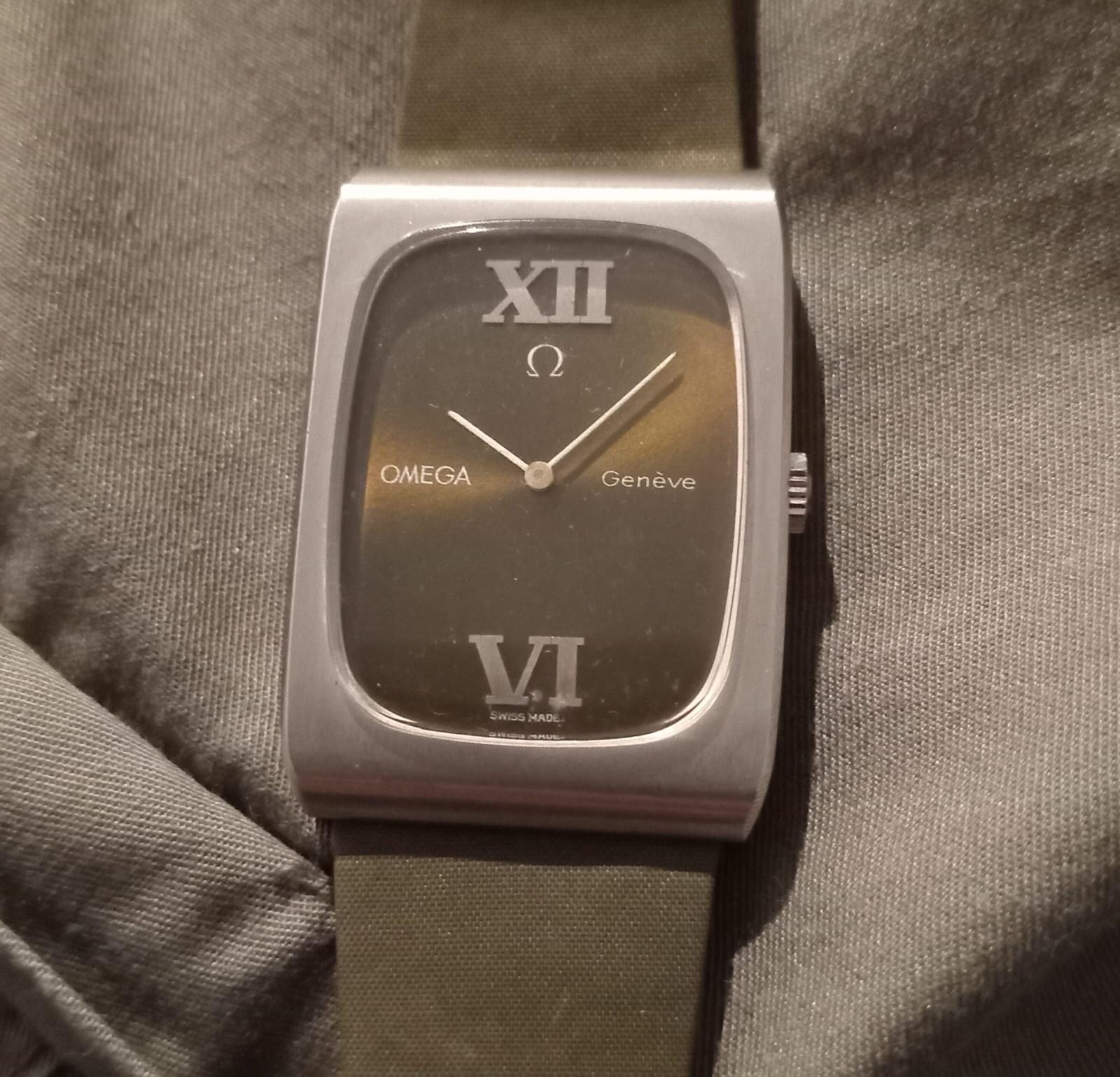 1976 Vintage Omega Geneve Oversized Watch: Khaki Green Dial, New Old Stock