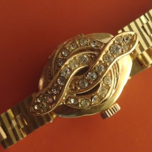 4441 Superb vintage Universal Geneve Swiss Hidden Watch-Bracelet intertwined Snakes, 1950'ies