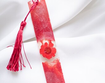 Red flowery resin bookmark