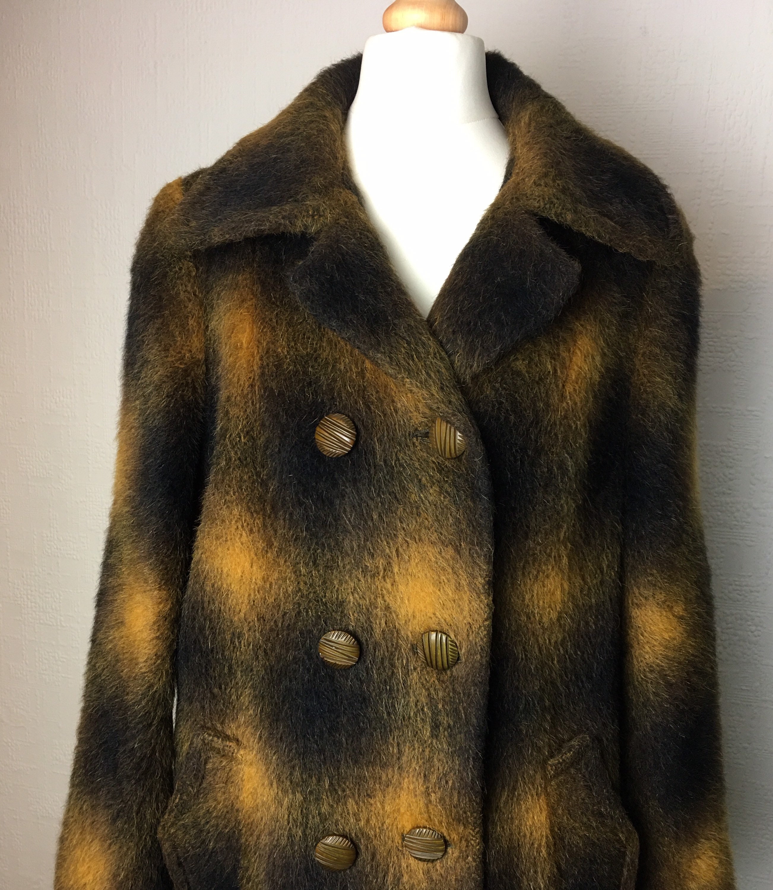 1960s 1970s Vintage Brushed Mohair Checked Wool Boho Mod 1960s 1970s Vintage Brushed Mohair Checked Wool Boho Mod