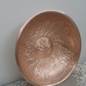 Vintage Turkish Copper Hammam Bowl: Etched Floral Bath Decor
