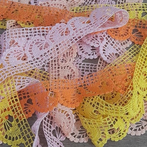 A Set of 4 Vintage hand crochet pieces