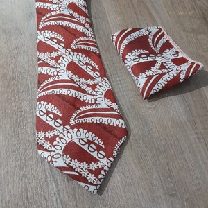 Vintage 60&#39;s Necktie and Handkerchief,