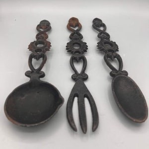 3 Piece Vintage Taiwanese Cast Iron Decorative Hanging Utensils Set