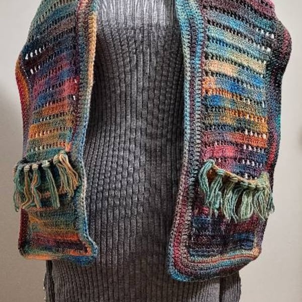 hooded shawl with pockets
