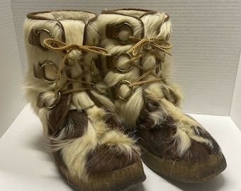 Vintage Mocatem Heron Fur Woman 9 Moccasin Boots Canada Eskimo Winter Snow