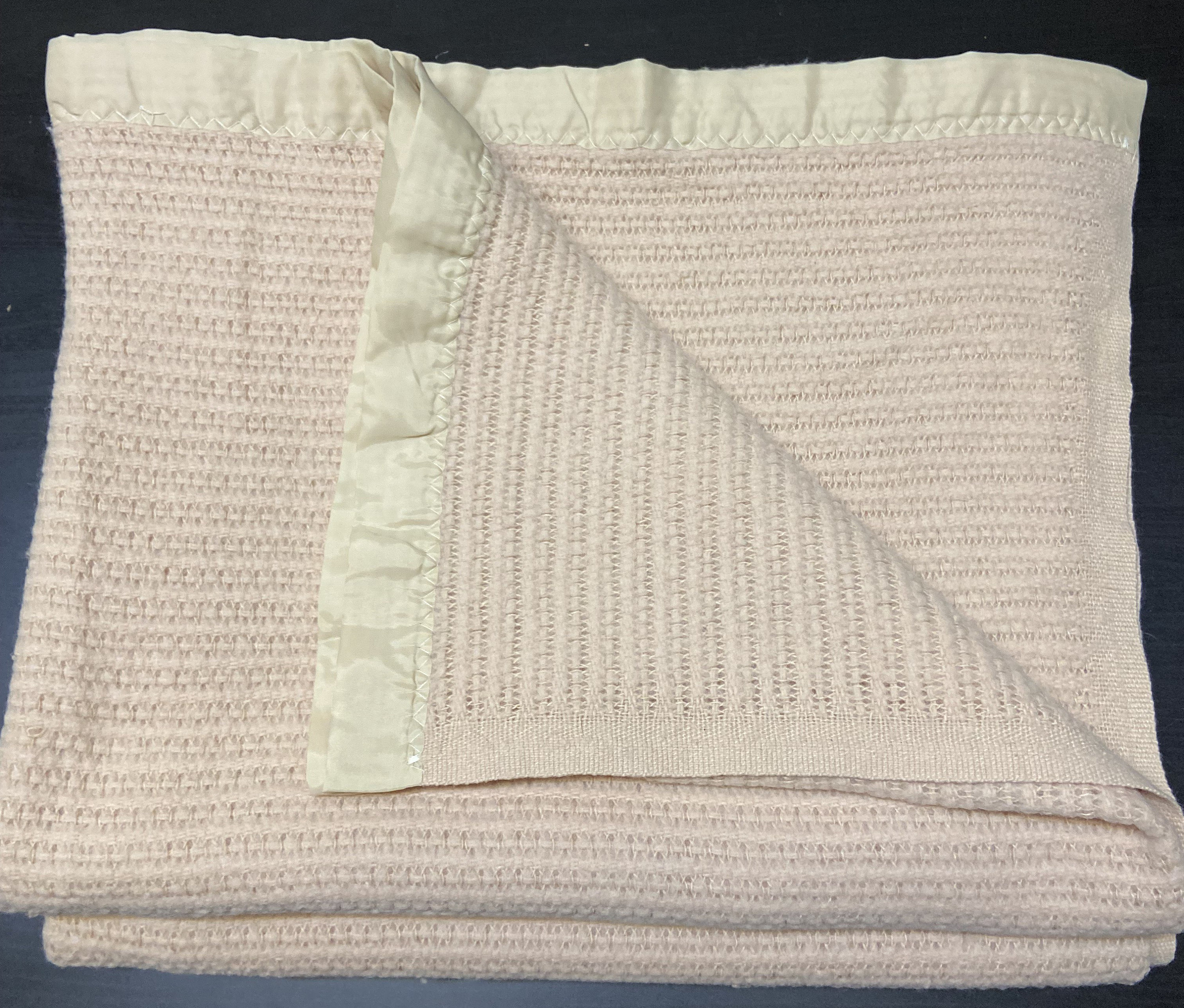 Acrylic Thermal Blanket for sale Only 3 left at 70