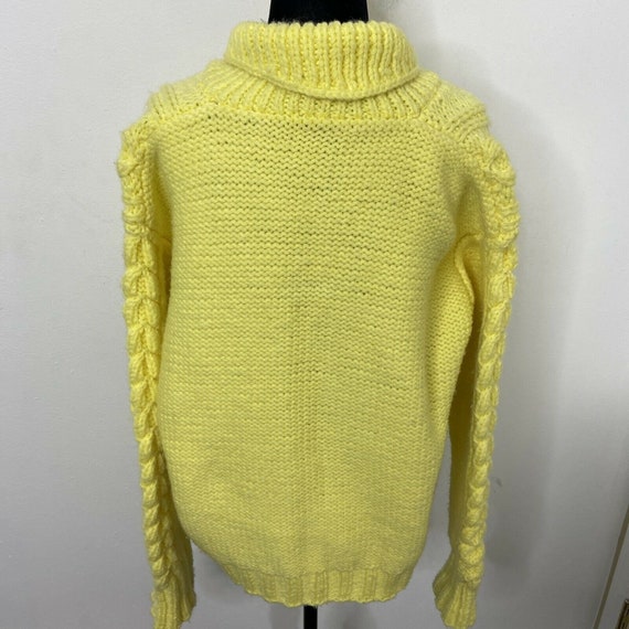 Vintage Hand Knit Cable Irish Woman M Yellow Wool… - image 3