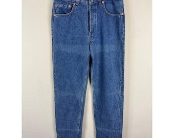 Vintage Levis 501 XX Mens Button Fly Straight Leg Jeans Medium Wash USA 32x36