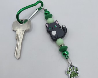 Grey and White Cat Kitten Handmade Beaded Keychain Bagcharm Keyring: Ideal Gift