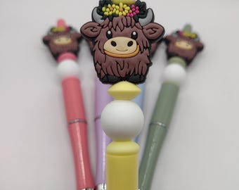 Highland Cow Hand Beaded Pen: Ideal Gift