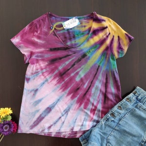 Tie Dye T-Shirt Women&#39;s Hand Dyed Shoulder Burst Incline Design Clothing Tops and tees. 100% Cotton