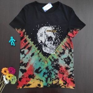 Tie Dye T-shirt Tops and tees. Personalized Unisex Cotton Shirt Women's Men's Skull Reverse Style M Size. Festival Outfits