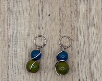 Wire wrapped stitch marker duo