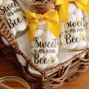 Bee Milk Glass Bottles – Baby Shower and Birthday Party Favors, Honey Yellow Ribbons (3.4oz)