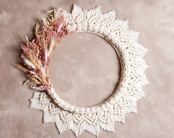 Aphrodite | Dried Flower Macrame Wreath