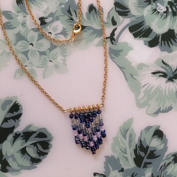 Collana turchese Boho chic con medaglione uncinetto e perle in cer