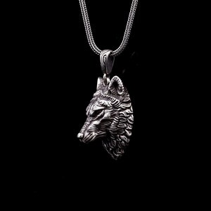 Silver Wolf Head Necklace Pendant, Spirit Animal Jewelry, Wolf Charm Gift for Men