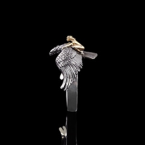 Silber Ring mit fliegendem Mädchen auf Adler, zierlicher fantastischer Schmuck, Damengeschenk