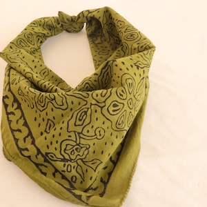 Moosgrün Block print Bandanas Boho Stil Baumwolle Halstuch Baumwolle Halstuch Baumwolle quadratischer Schal Geschenk Taschentuch Einzigartiges Design