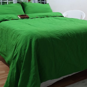 Parure de lit en lin fait main vert mousse : comprend une housse de couette et deux taies d'oreiller
