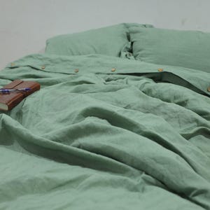 Sage Green Linen Bedding Set: Stonewashed Duvet Cover & Pillowcases