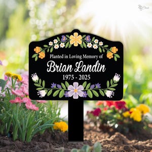 Personalized Flower Plaque, Sympathy Gift, Custom Memorial Yard Sign, Name and Dates Outdoor Tribute,Memorial garden sign,Custom memory sign