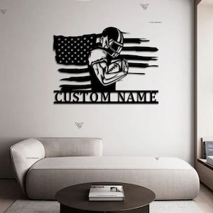 Benutzerdefinierte American Football Metallschild, Namensschild des Fußballspielers, Fußballtrainer Geschenk, Jungenzimmerdekor, Fußballmetallwandkunst, Geburtstagsgeschenk