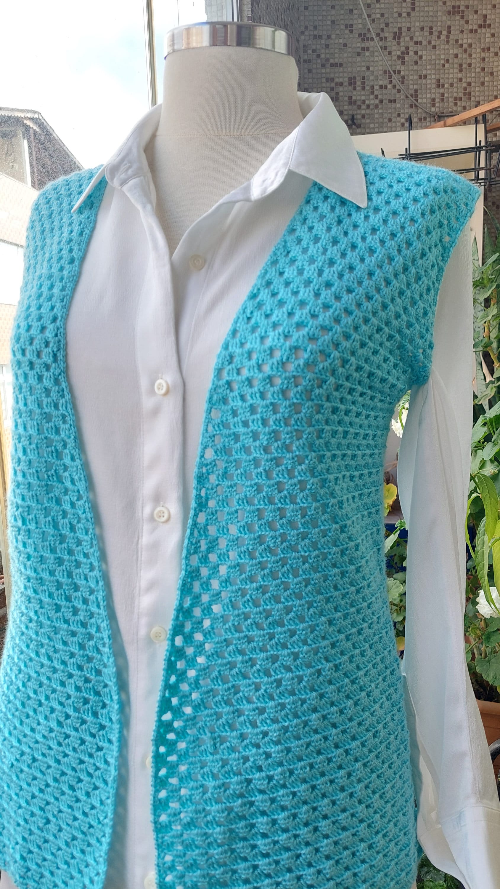 Grannysquare Crochet Sleeveless Cardigan Vest in Sky Blue, Vintage