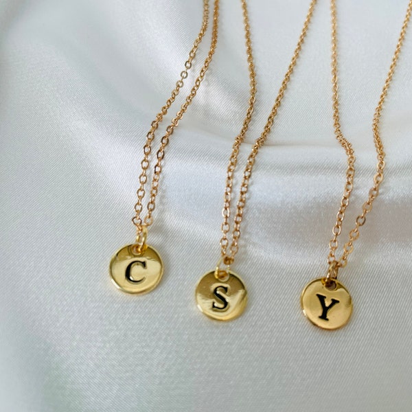 Round Initial Disc Necklace, Letter Necklace, Gold Disc Necklace, Personalized Jewelry, Pendant Necklace, Personalized Charm Necklace Gift