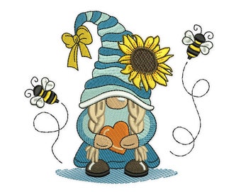 Könnte beinhalten: Gestickter Zwerg mit blau-weiß gestreifter Mütze, gelber Schleife und Sonnenblume. Der Zwerg hält ein orangefarbenes Herz und ist von zwei Bienen umgeben. Das Bild befindet sich auf weißem Hintergrund.