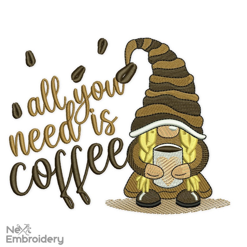 Op de afbeelding: Borduurwerk met een gnome die een kop koffie vasthoudt met de tekst "all you need is coffee" en verspreide koffiebonen.