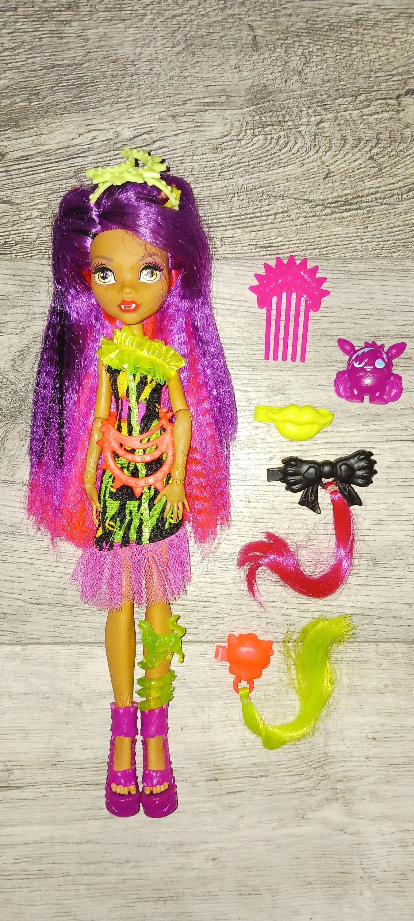 Clawdeen sales wolf electrified