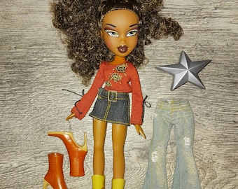 Bratz Slumber Party Cloe! Original 2002 edition. Autographed by Bratz  creator Carter Bryant, from his private collection.