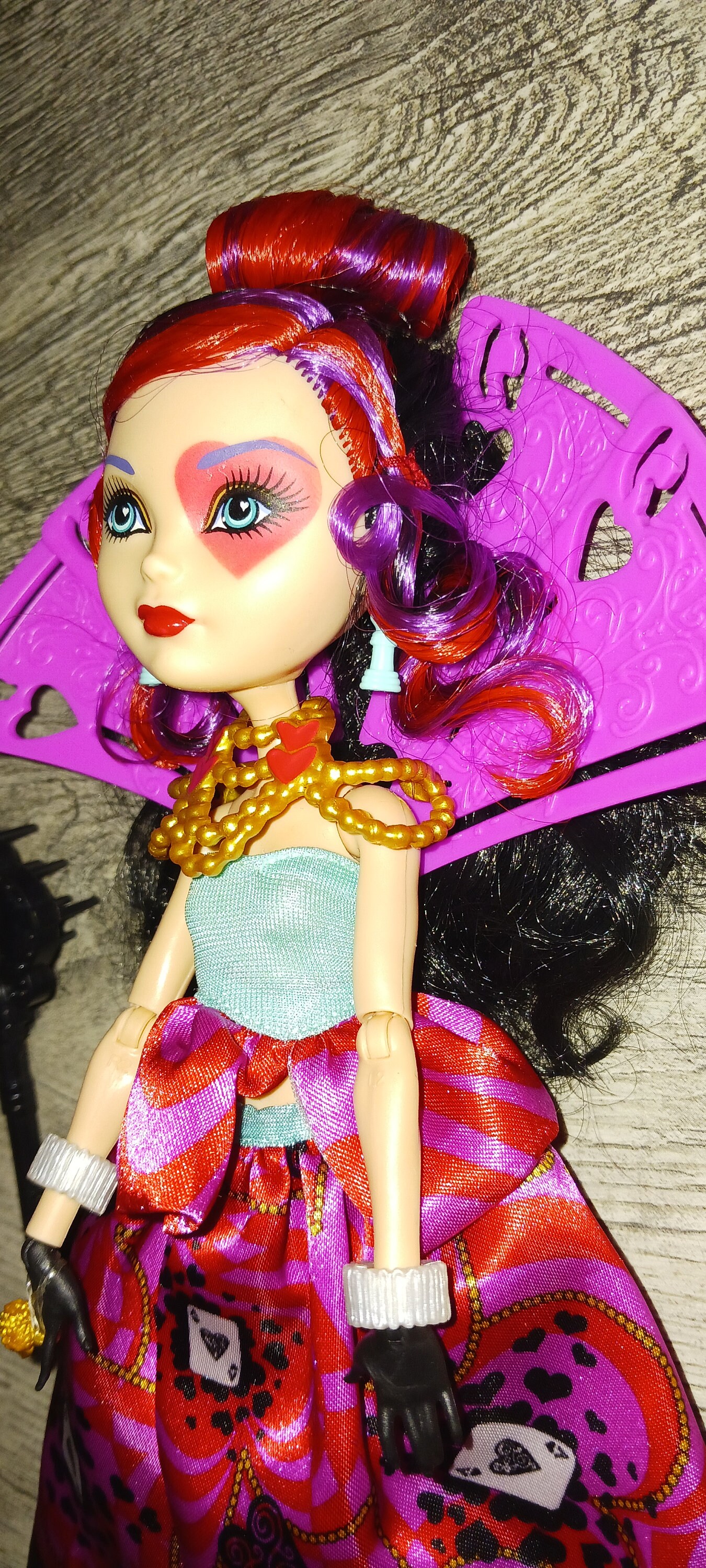 Linda Boneca Ever After High - Lizzie Hearts - R$ 249,99  Bonecas monster  high, Bonecas bonitas, Coisas de boneca