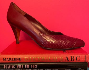 1980s Vintage Nordstrom Burgundy Pumps (Size 7)