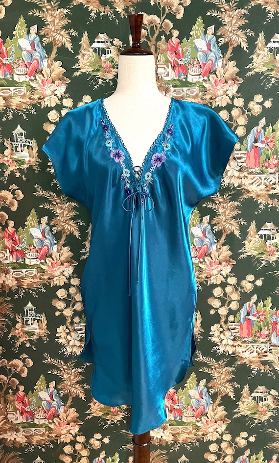 1990s Vintage Nightgown by California Dynasty (As 