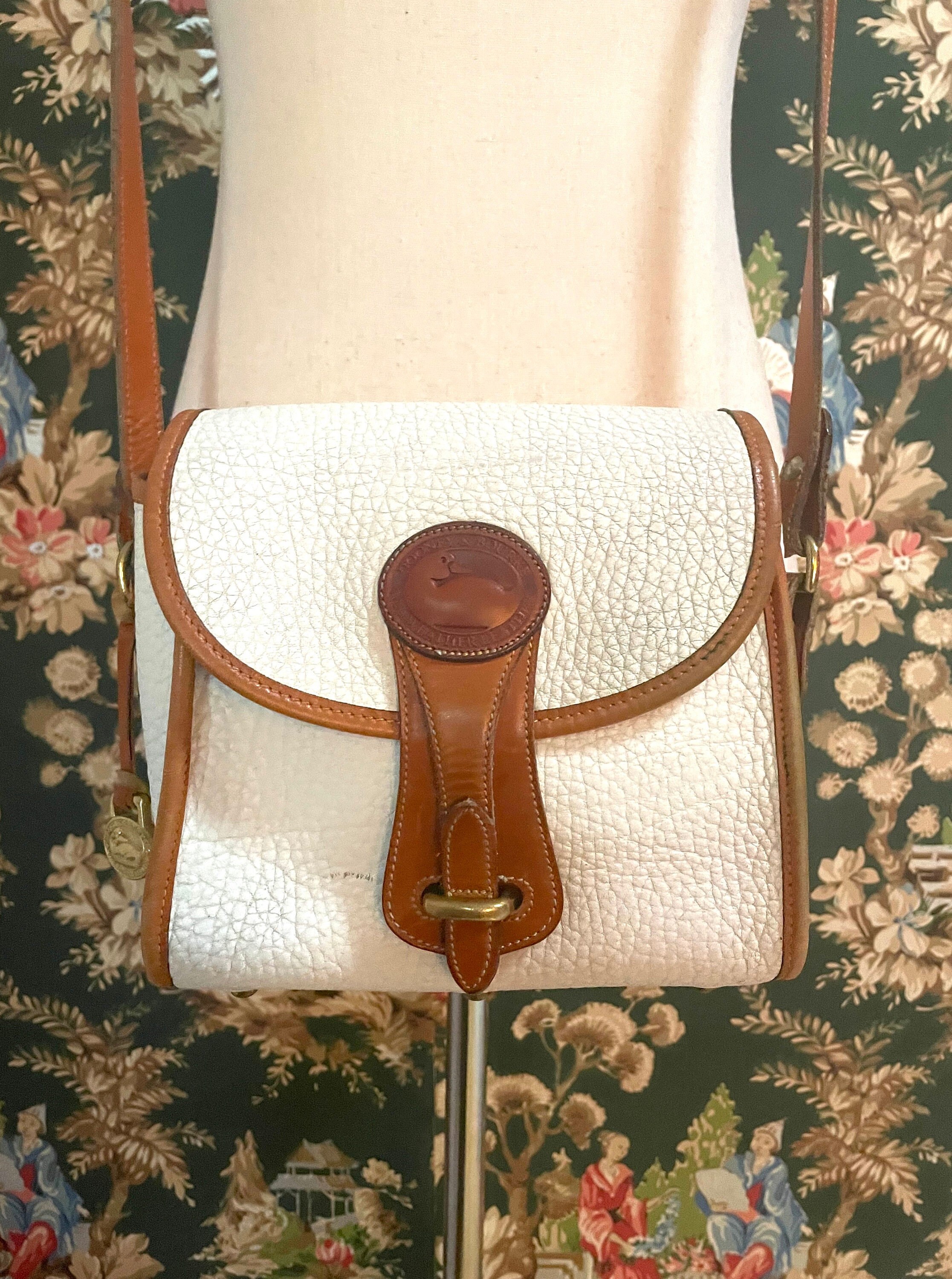 Dooney & Bourke Large East West Brown Pebbled Leather Shoulder Bag Travel  Purse