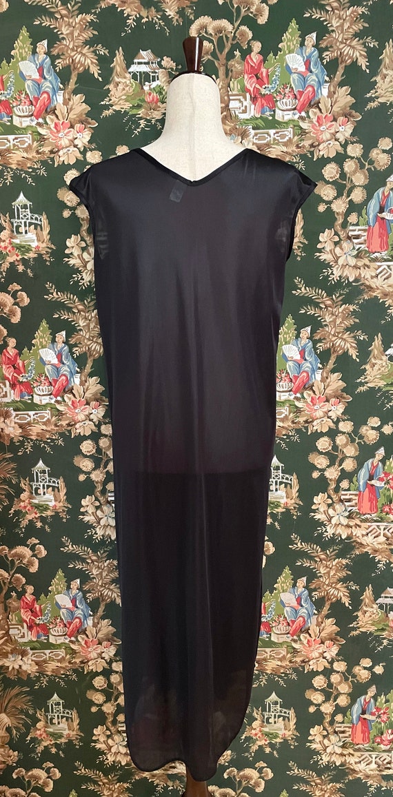 1970s/1980s Vintage Polyester Nightgown - image 8