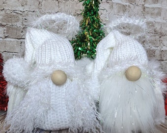 Gnomos de ángel de Navidad blancos con alas de plumas reales, halo tejido con cable