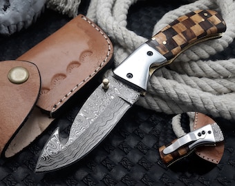 Handcrafted Damascus Gut Hook Skinning Knife - Your Ultimate Hunting and Camping Companion - Prime Skinner - Unveil Perfection in Precision