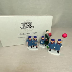 Department 56 - Heritage Village Collection - Holiday Field Trip - Set of 3 - Department 56 Accessory - #5885-8