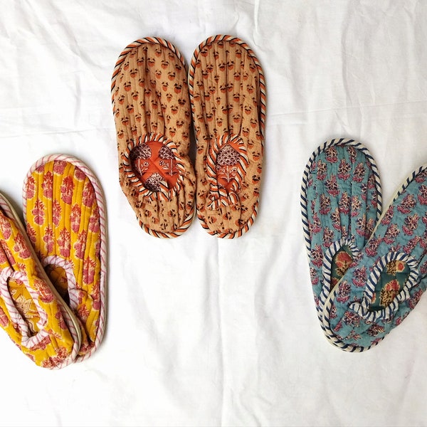 Pack OF 3 Hand Block Printed Cotton Quilted Slipper For Home, Hotel & Beach Wear, Colorful Unisex Quilt Non Slip Sole Slipper, Shoes